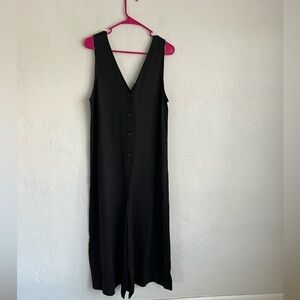 Grey Lab Woman Black Sleevless V- Neck Bottom Details Jumpsuit, Size Med…